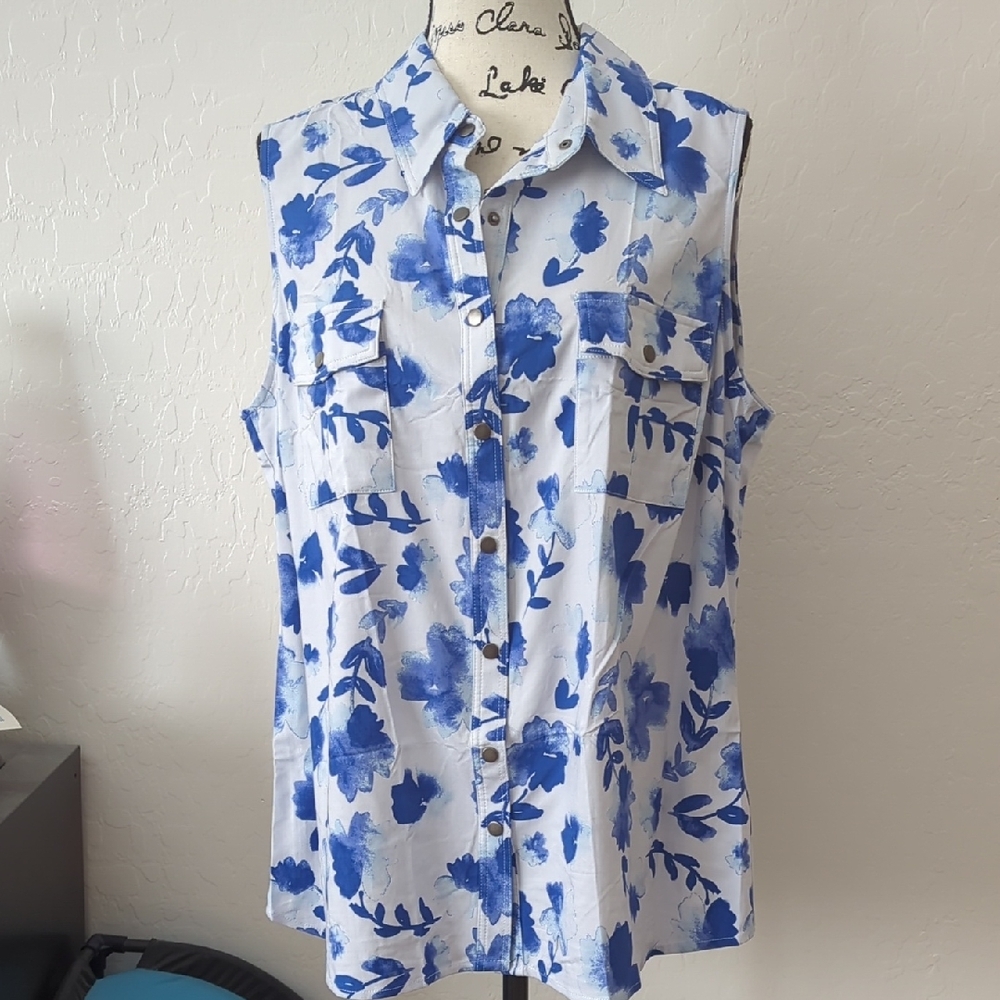 Blue and White Sleeveless Boxy Button Down Shirt